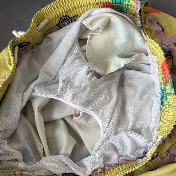 Duvin Cruising Cars Swim Trunks Mens XL Yellow Drawstring Pink Car Print Beach - Picture 8 of 13